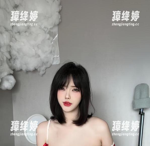 琳铛铛 微密圈 - 私房写真中的琳铛铛,哪种热带水果才适合我?