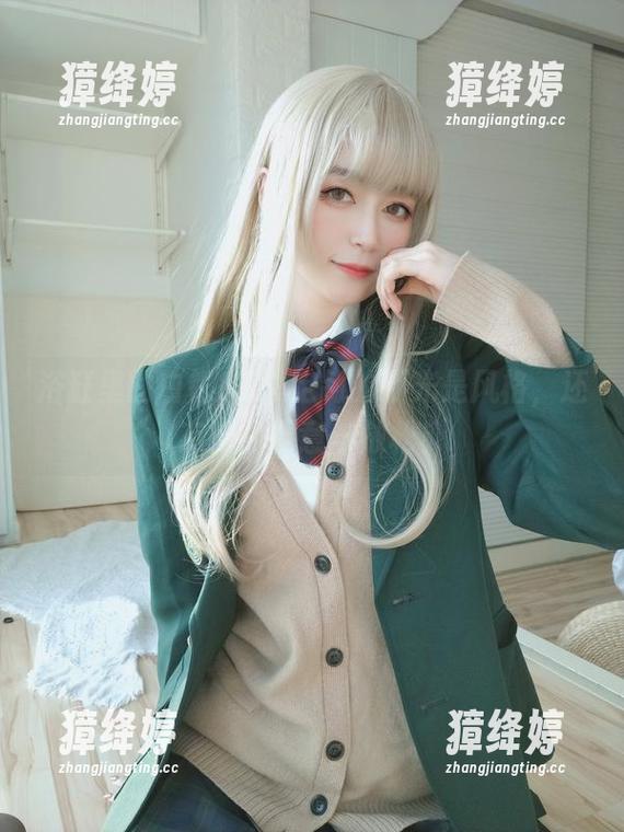 浴缸里的白银81，定制的不光是风格，还有她的惬意与放松！