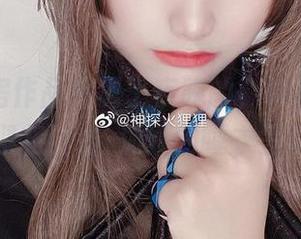 有些私房作品是属于夜晚的，神探火狸狸赶紧将诺拉·沐恩的睡衣呈现！