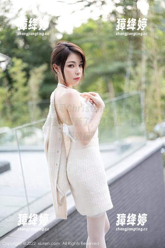 秀人网 - 当黄可Christine穿上白衬衫，似乎空气都变得清新了，这就是“白衬衫套图效应”！