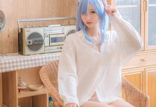 图片大赏：羽生三未坐拥吉他妹妹的奇怪幻想