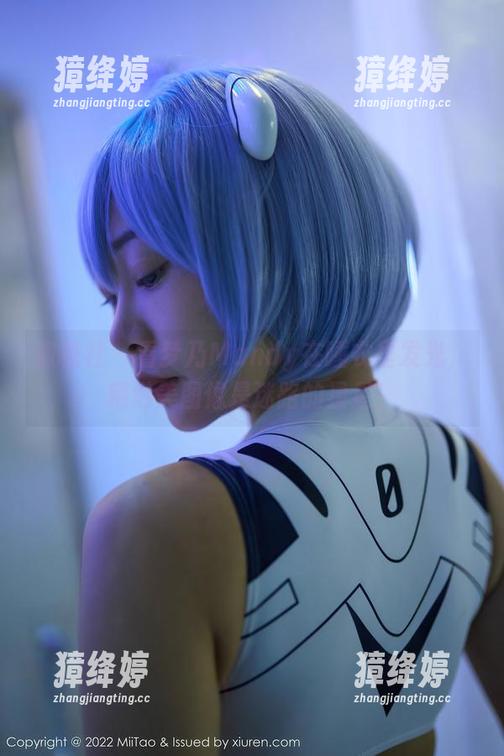 蜜桃社 - 看梦乃Mandy在睡衣里发光，精选美图像是迷路的星星！