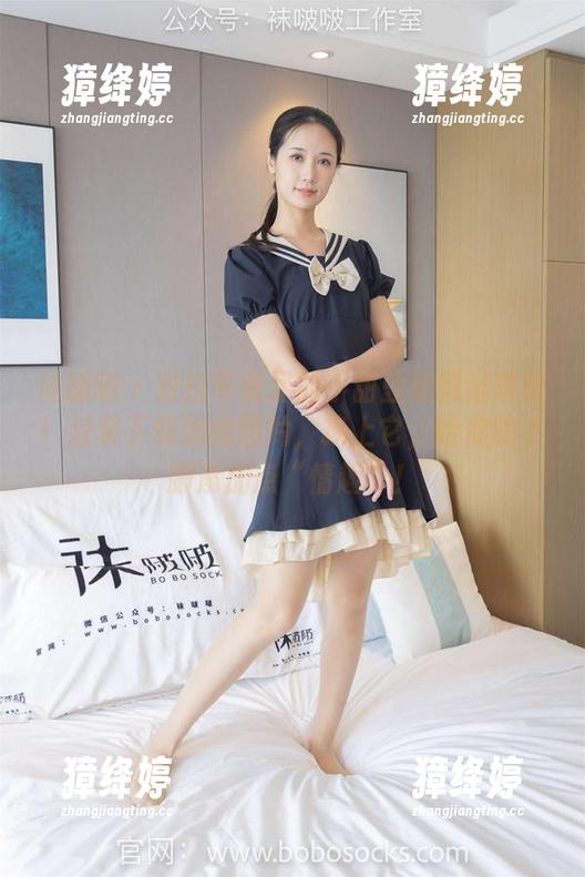 袜啵啵 - 对抗平板足的小甜豆短黑丝攻略！赶紧下载她的图片，换上它，给你的小脚添加点“情趣”！