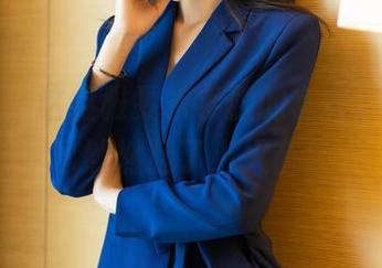 语画界 – 这组雅雯水手服的套图，我心中已然燃起了小火苗！