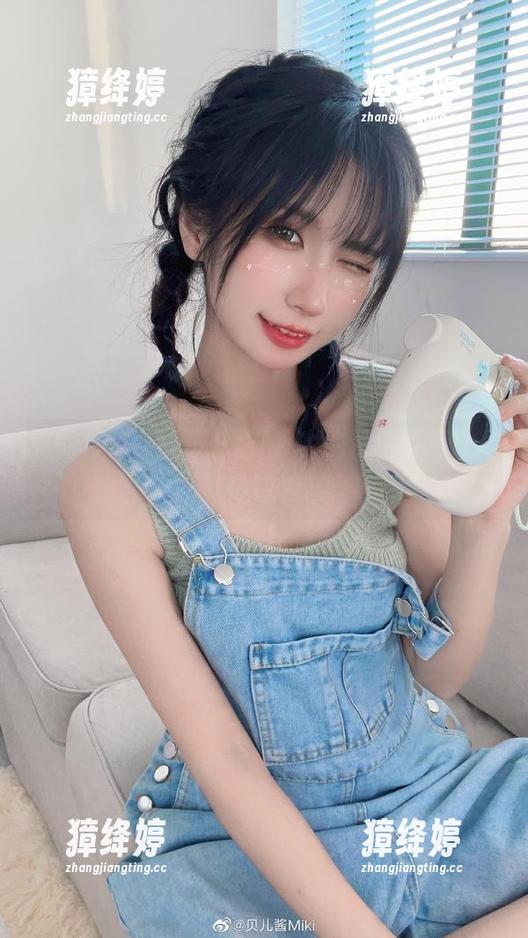 贝儿酱Miki 有图包在手,贝儿酱Miki的粉色写真让你默默唏嘘。