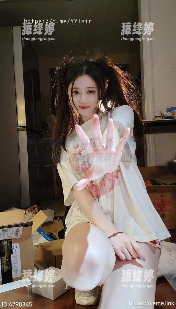 微密圈 - 新的白衬衫在更新，这次轩子巨2兔又给我们带来啥新花样？期待又紧张。