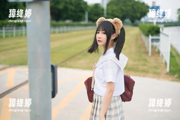 精读铭铭kizami的妄想秘书合集，每一幅都在挑战你的脑洞