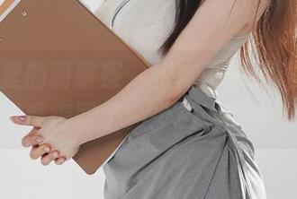 这原图里的阿寨寨，根本不讲道理，芝士排骨得罪了多少摄魂的胃。