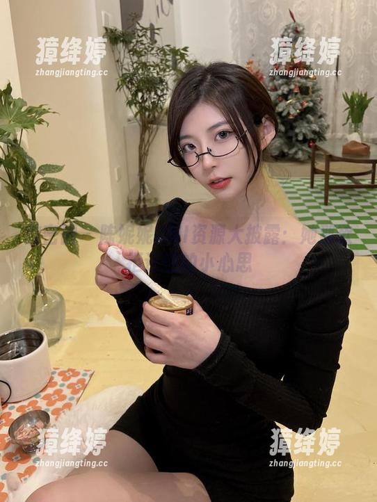 微密圈 - 陈妮妮UNI资源大披露：她那欲拒还迎的小心思