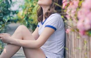 青豆客 – 施忆佳的少女私房，有点小心机，妙不可言